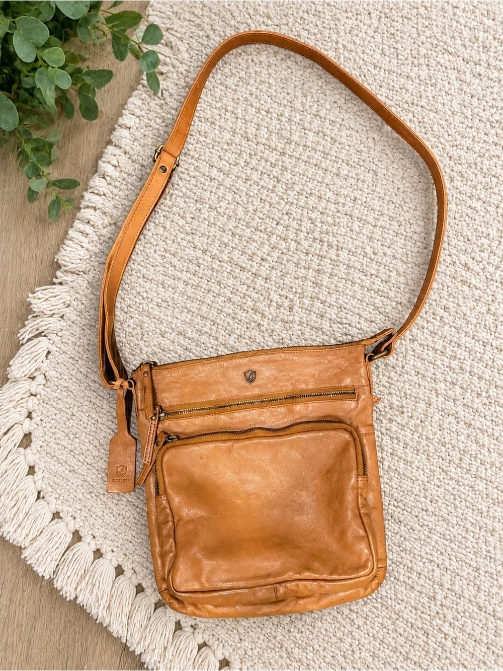 Genuine Leather Crossbody Bag with Front Zip Pocket - Cochoa